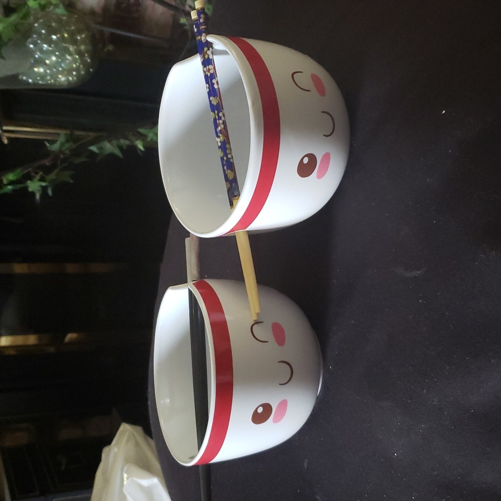 Cute Winking Noddle Face Bowl with Chopsticks. Set of 2.